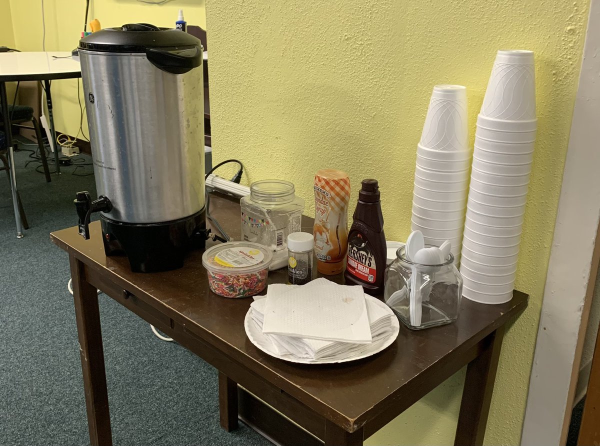 TAMUK_SSS's tweet photo. Happy Friday! Are you feeling a bit chilly today? 🥶 Stop by the SSS/STEM lab in Eckhardt hall for some hot chocolate!  ☕️ 🍫 https://t.co/LXYCebJ3zQ