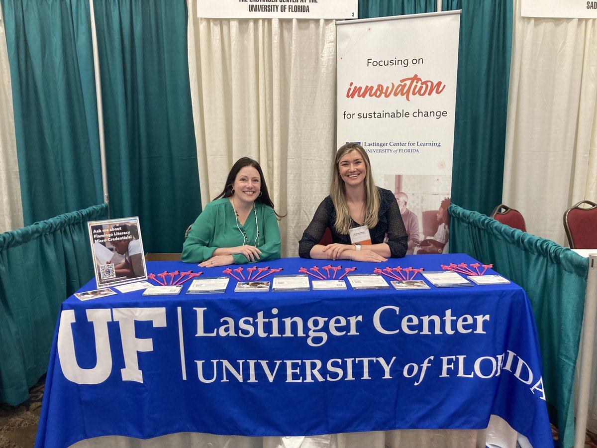 LastingerCenter's tweet image. We’re celebrating #NationalHaveFunAtWorkDay at the @FlaReads Conference! 

Come visit the #LastingerCenter to learn more about @NewWorldsFL, #FlamingoLiteracy, Micro-Credentials and improving #literacy rates 📚