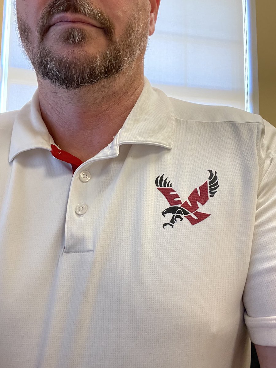 DerekBrownson's tweet photo. #GoEags #EagleFriday https://t.co/bTvT9vXFr3