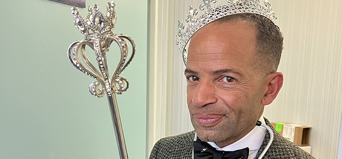 LSUHealthNO's tweet photo. New Orleans' Mardi Gras has a new King-- @LSUHealthNO 's Dr. Corey Hebert! https://t.co/gGURmac7gq
 @CoreyHebertMD  #LSUHSC #MardiGras @CityOfNOLA https://t.co/7o41WyRmSS