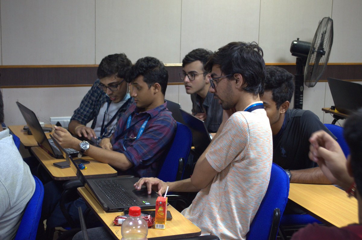 dscommunitysrm's tweet photo. Throwback to the Data Science Hack'22 held on the 1st of September 2022. It was a comprehensive hackathon that focused on analyzing the participant's technical &amp; problem-solving skills in a competitive environment. https://t.co/BoZ5v33y5G