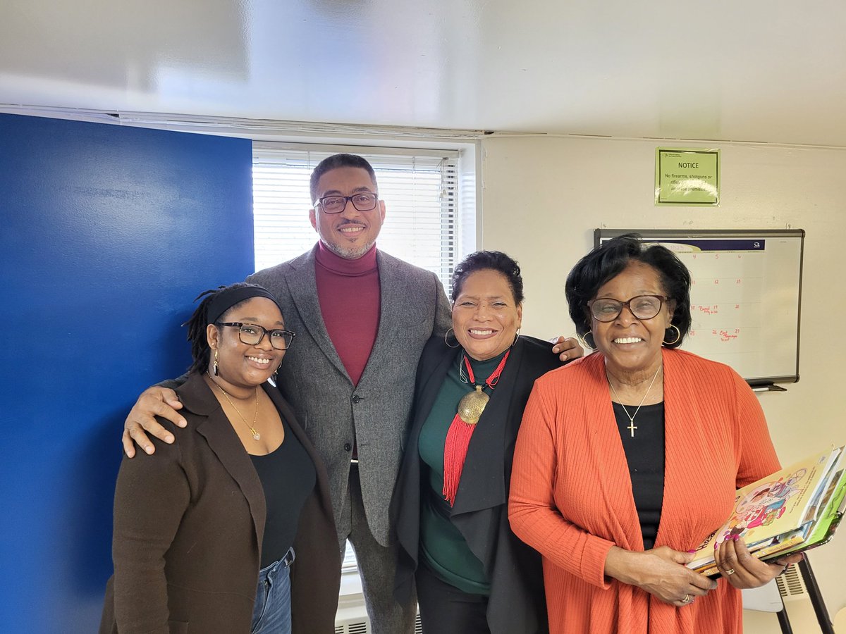 Mary Fox-Alter tweet media