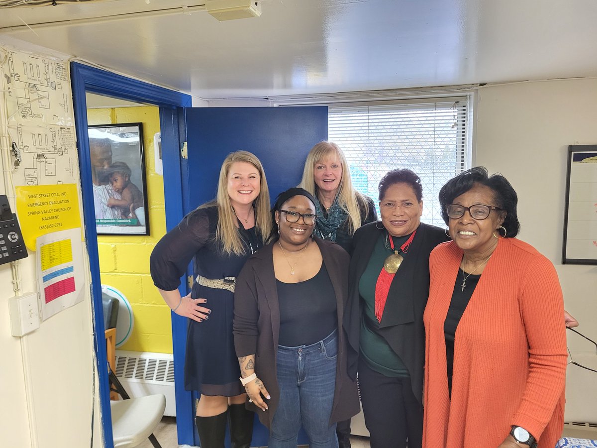 Mary Fox-Alter tweet media