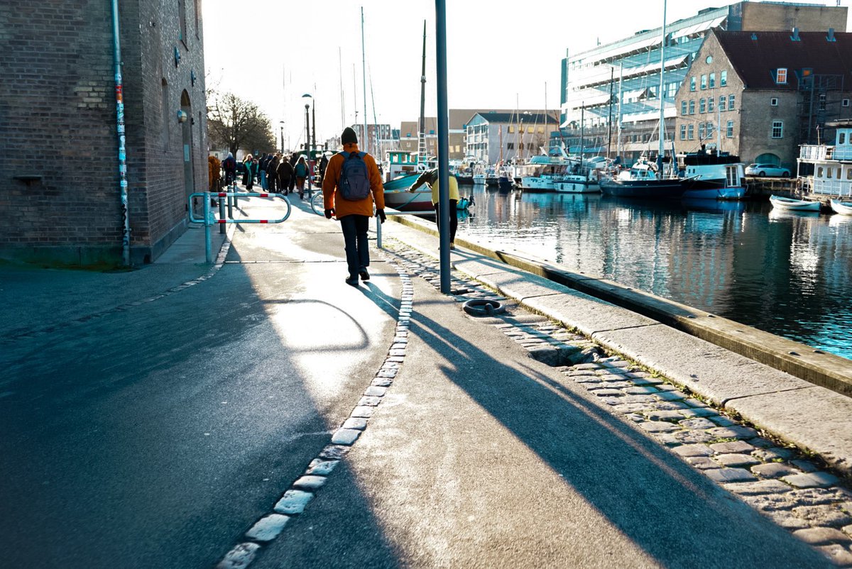 evamirror00's tweet photo. venga y ya que me estoy lamentando pues de subo alguna de las fotos que he hecho hoy porque Copenhague es muy bonito y porque me apetece https://t.co/SsK3MqwH4V