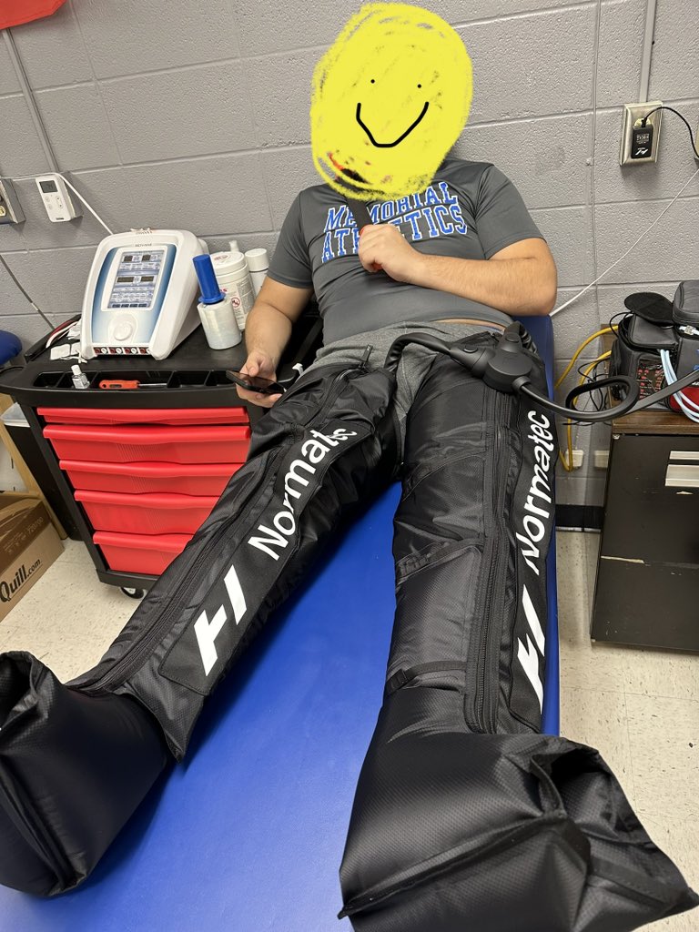 We have ourselves a volunteer to test out our new Normatec! #CompressionTherapy @Edgewood_sa #PlayToWin @EISDMemorialHS