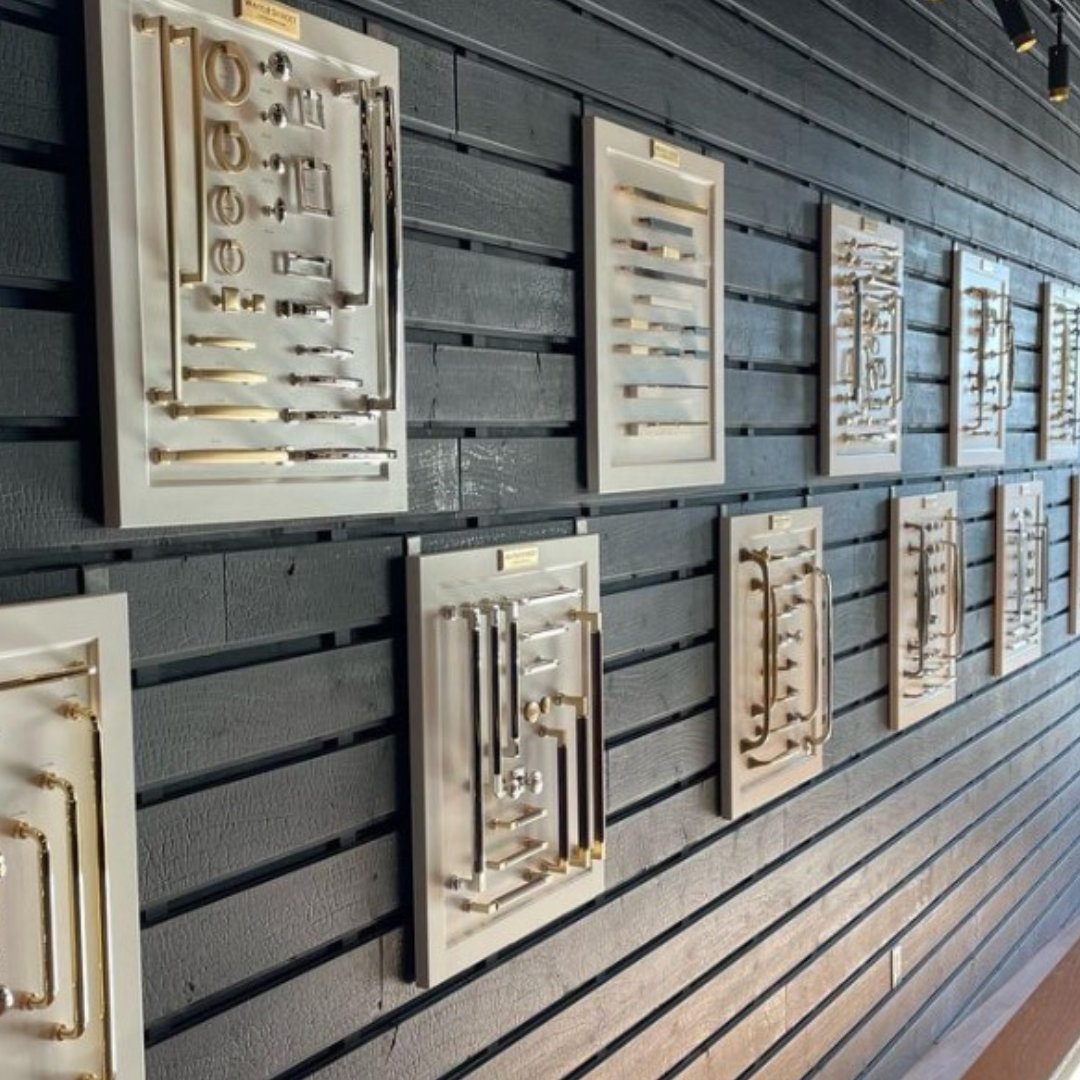 We are extremely excited to showcase the amazing door and cabinet products from Water Street Brass. Exclusive to our Northeast Architectural Mamaroneck location.

#northeastco #weedandduryea #finishes #homeimprovement #newcanaanct #livenewcanaan #decorativehardware
