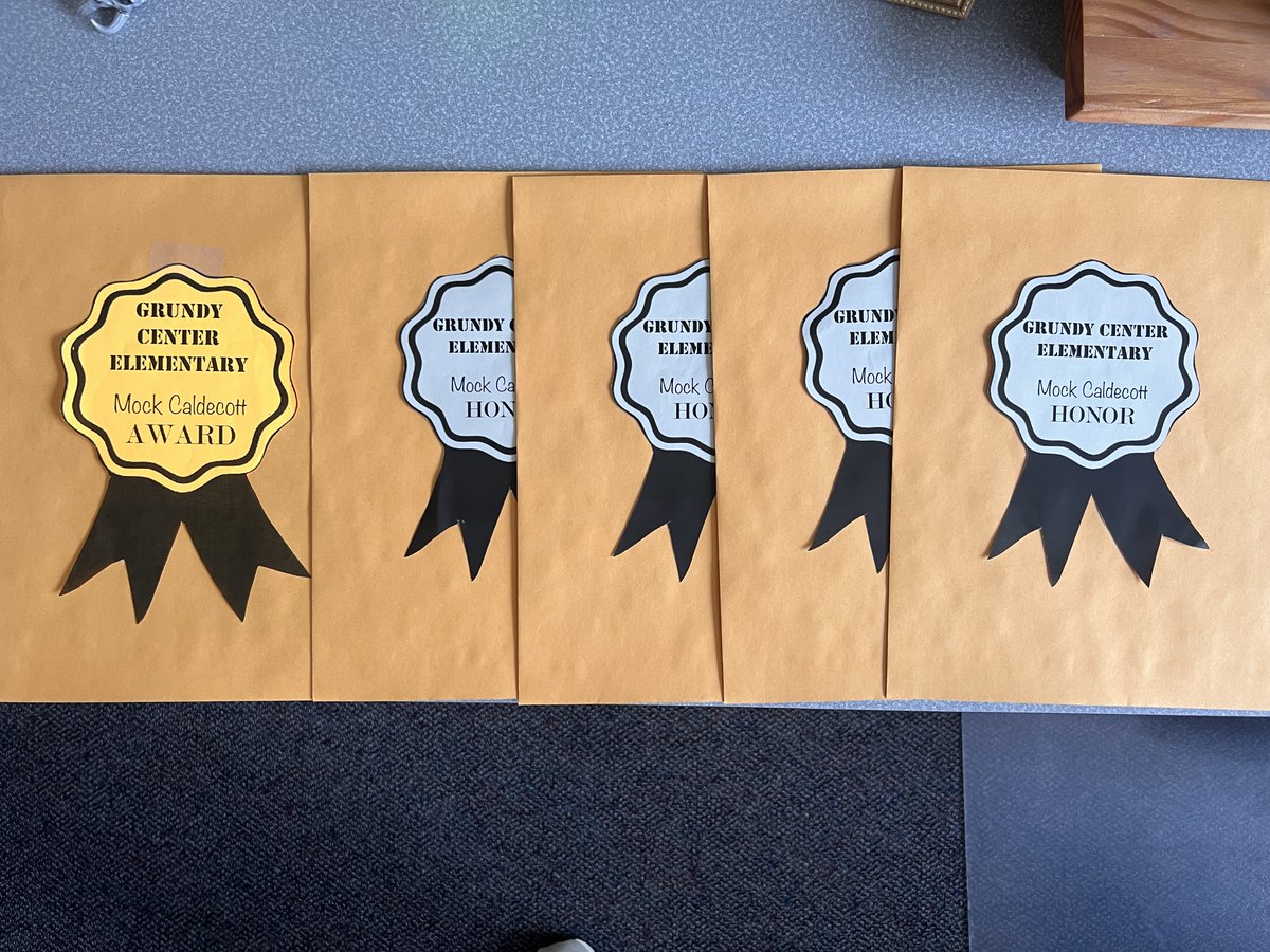 MrBSammons's tweet photo. The PEOPLE have spoken! See you Monday! @gcspartans @colbysharp @MrSchuReads #GCReads https://t.co/U8GsqZJM8O