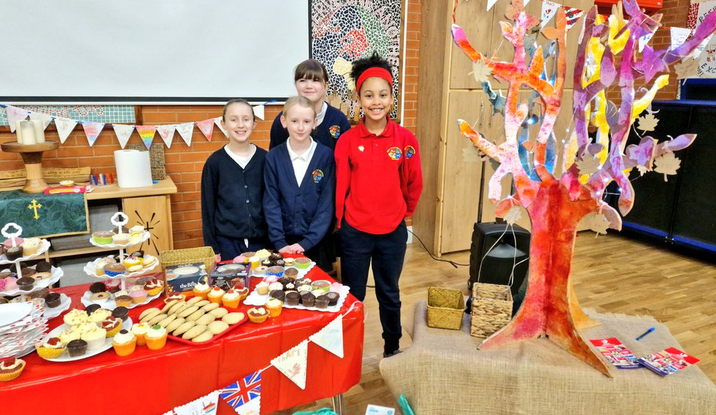 No better way to start the day than with coffee and lots of cakes! 🍰 Well done to the young leaders at @witton_walkce for hosting a fantastic coffee morning today to raise money for @shareshopsuk! #charity #youngleaders #shareshop #community #cake