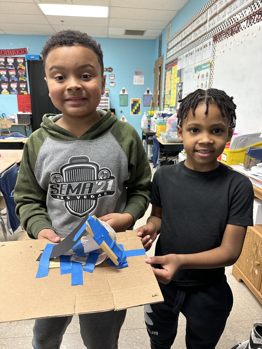 Engaging learning, collaboration,and fun = BUCS STEMtastic Friday
<a href="/BESTEAM_Sumner/">Beech Elementary School</a> <a href="/sumnerstem/">@SumnerSTEM @SumnerSTEAM</a>