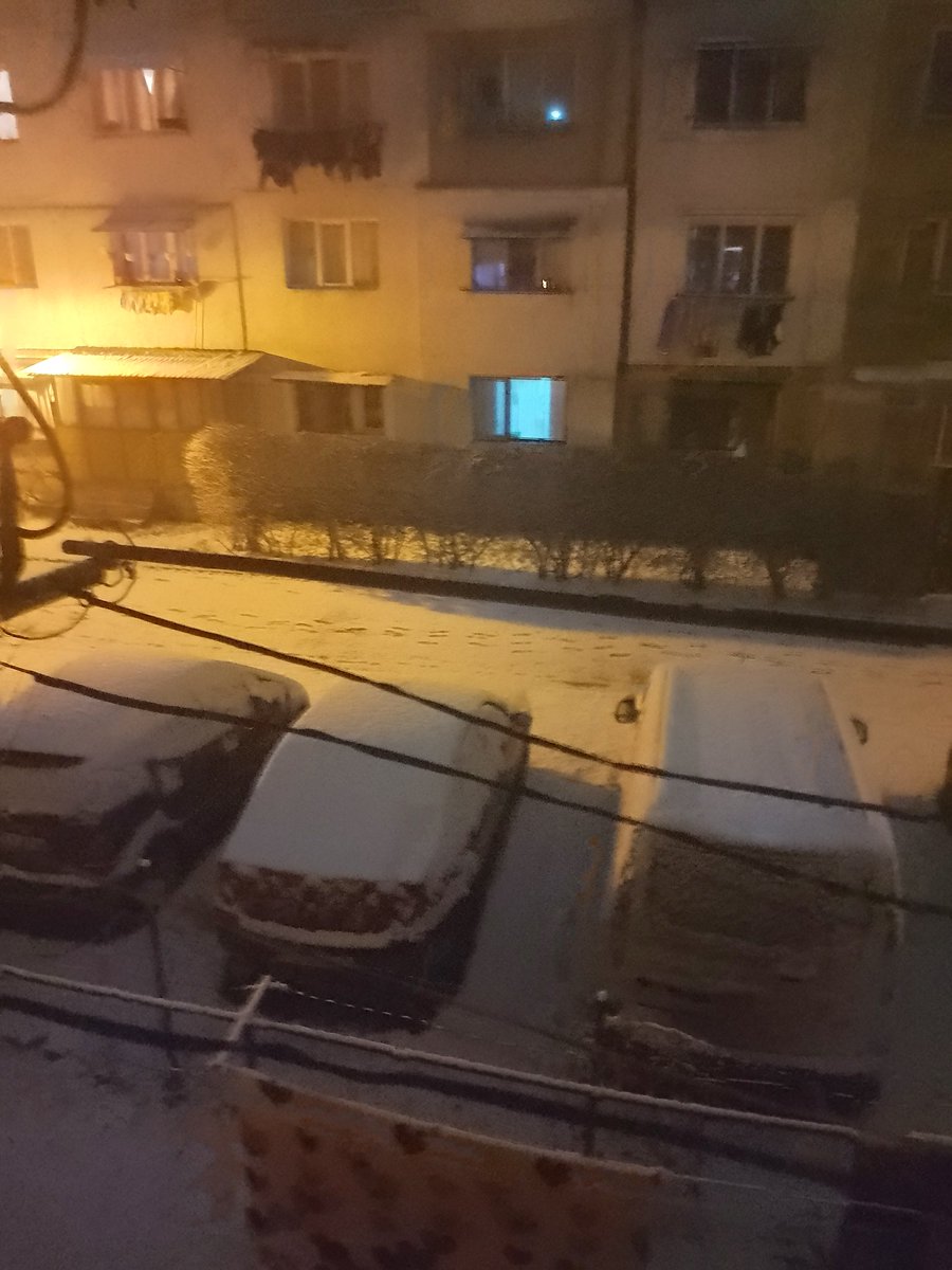 ellaaaaaaaa64's tweet photo. In sfarsit zapada! ❄️🌨️ https://t.co/3UtD5K4kWw