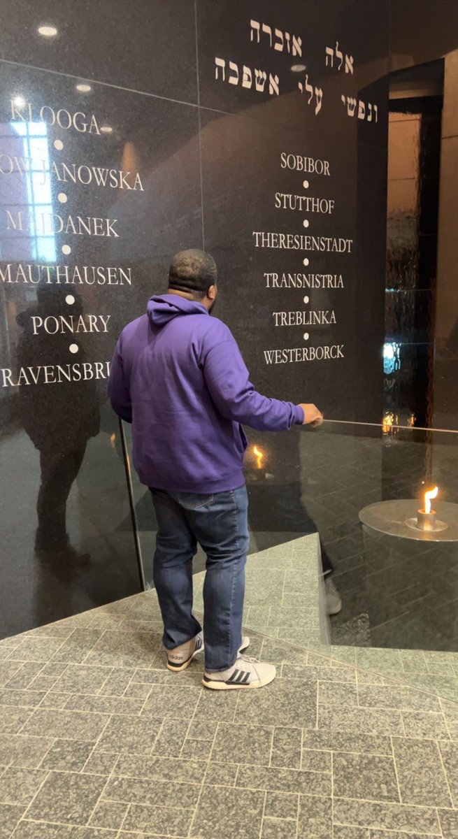 docquinney's tweet photo. International Day in Memory of the victims of the Holocaust 🤍 https://t.co/irPgxGWlRf