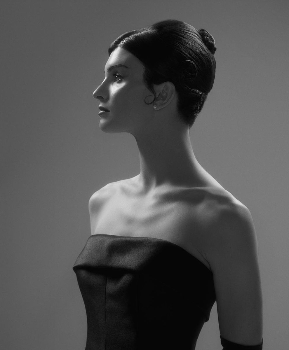 she looks fucking insane (compliment)