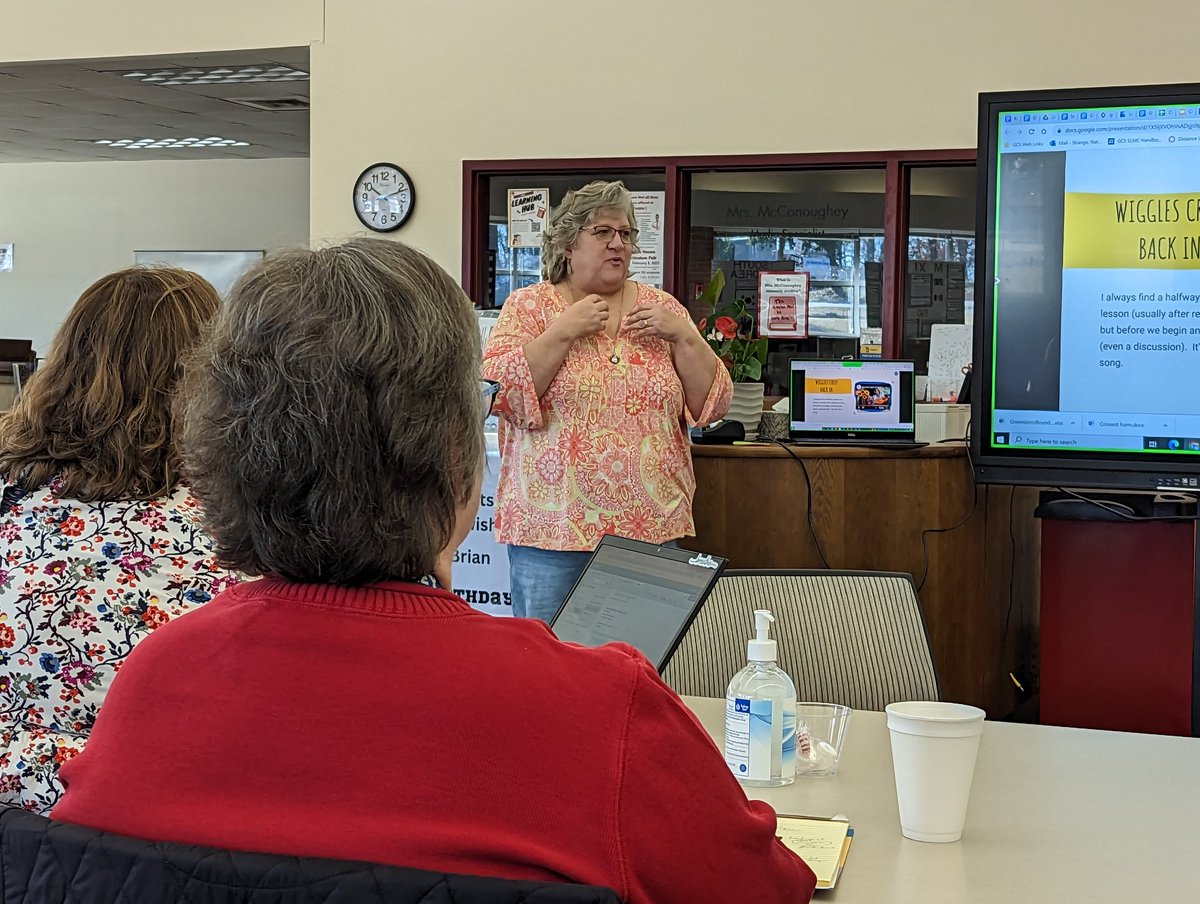 scibri's tweet image. Today was wonderful as I attended and learned from @GCSchoolsNC Media Coordinators and shared Design Thinking with them #GCSLibrariesEngage I loved the strong professional learning that the district is providing to their MCs #nced #ncbold #nccoaches