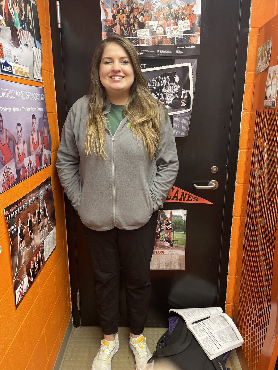 wcstrainer's tweet photo. Hi! My name is Juliette and I am a Masters of Athletic Training student from Wilmington College. I will be here all semester for my immersive clinical experience!  @WilmingtonColl @BeaconOrtho @WC_MSAT @DrayerPT https://t.co/NBwK2JoNMf