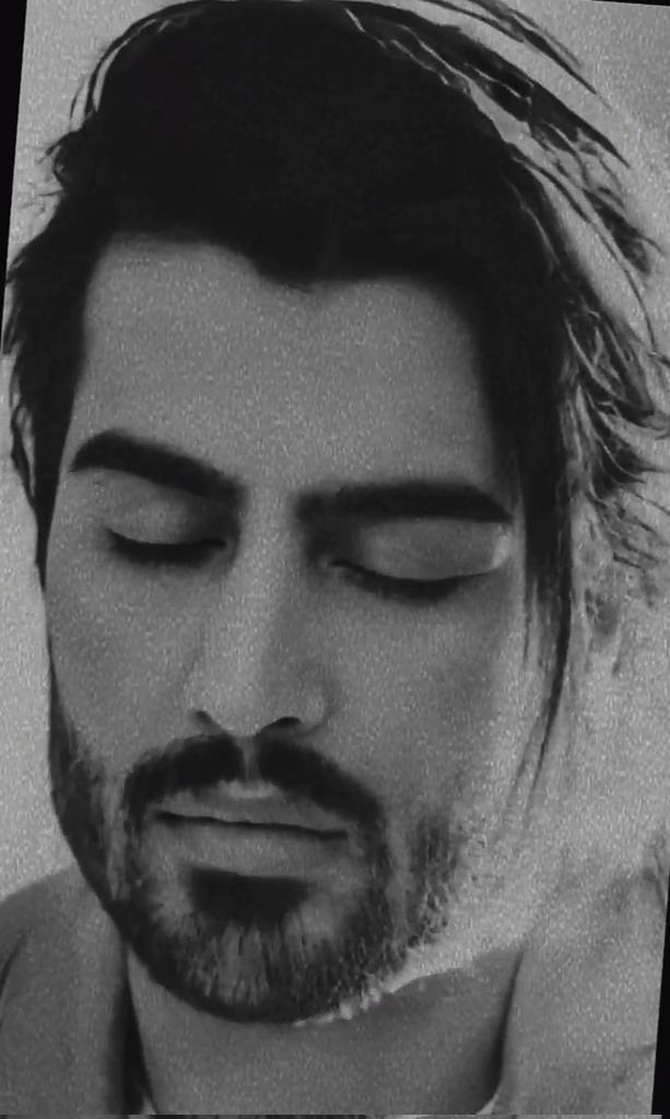 25April19941's tweet photo. ما نمیخاییم ب اجبار ببینیمش...
#نه_به_کنسرت_اجباری https://t.co/BjqjHQsSax