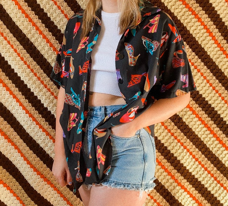 CCSVintageShop's tweet image. Button downs for dayssssss

Check out all of these for 15% off in the shop now!!

casualconversationshop.com