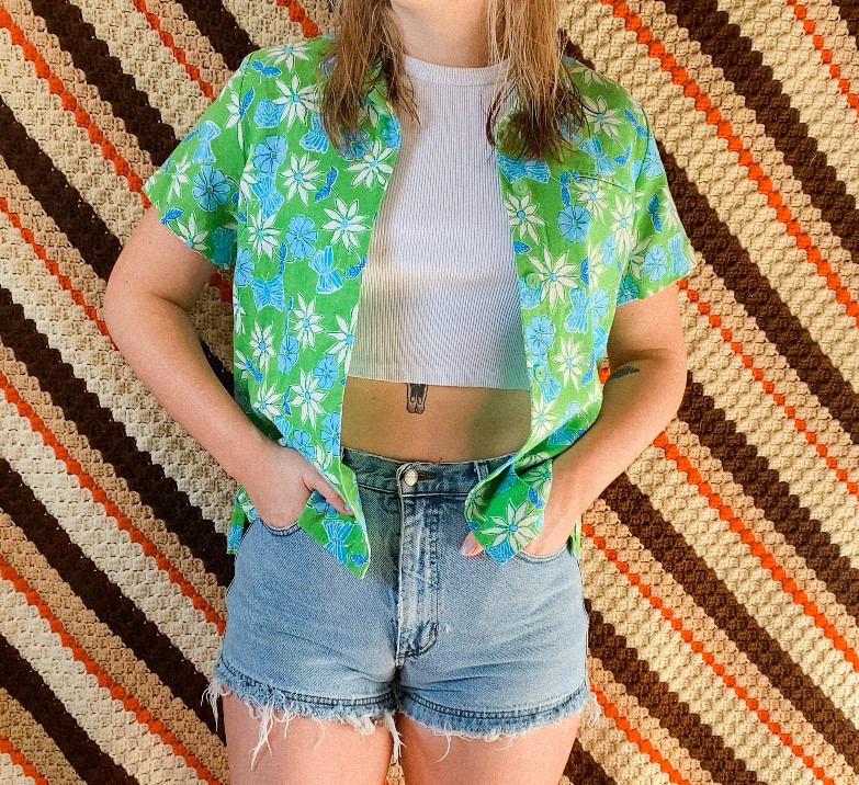 CCSVintageShop's tweet image. Button downs for dayssssss

Check out all of these for 15% off in the shop now!!

casualconversationshop.com