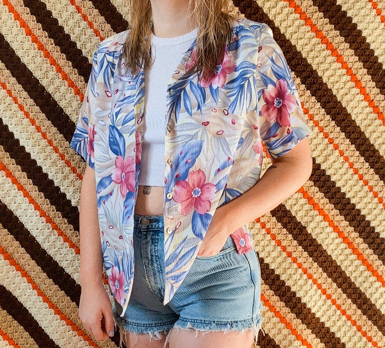 CCSVintageShop's tweet image. Button downs for dayssssss

Check out all of these for 15% off in the shop now!!

casualconversationshop.com