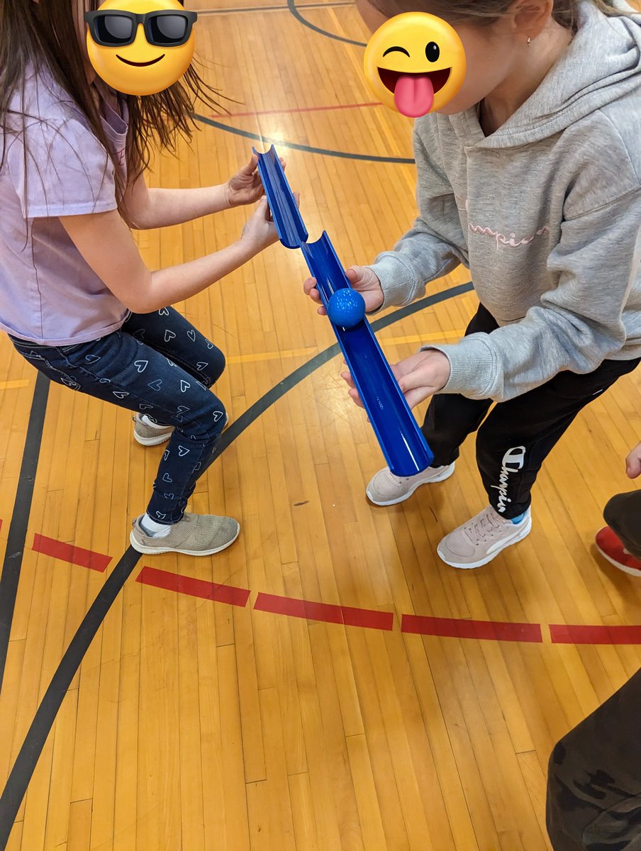 coach_kirk1's tweet photo. 3rd graders today took part in a teamwork challenge with our new pipeline game today! #learningatGR https://t.co/TxZrVtvffu