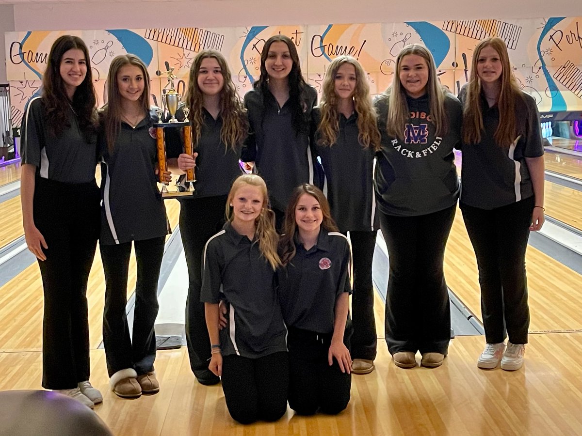 mcjagsbowling's tweet photo. Class III Region 2 bowling Champions for the 3rd year in a row. https://t.co/0LsRMmtyLe
