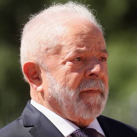 choquei's tweet photo. 🚨AGORA: Presidente Lula nega pedido da Alemanha e veta envio de munição do Brasil para tanques de guerra na Ucrânia. https://t.co/lfpd9uABOT