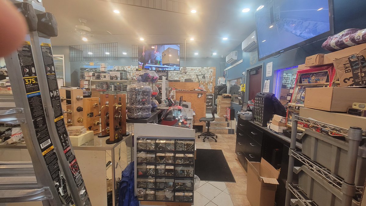 ampmlockMD's tweet image. 👀

Have a great weekend! 

#locksmith #locksmiths #keyfobs #safe #safes #lock #locks #security in #baltimore #maryland and #dc