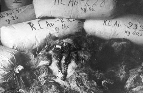 RealTimeWWII's tweet image. Over 1 million prisoners have been murdered at Auschwitz & adjacent Nazi camps in five years. Red Army now find 100,000s of shoes & clothes taken from the dead, & 8.5 tons of human hair: