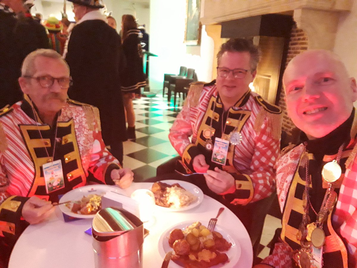 Ontvangst bij de commissaris vd koning op de Abdij met alle Zeeuwse carnavalsverenigingen <a href="/Margo_Mulder/">Margo Mulder</a> <a href="/provzeeland/">Provincie Zeeland</a> <a href="/ARTICarnaval/">ARTI Carnaval</a>