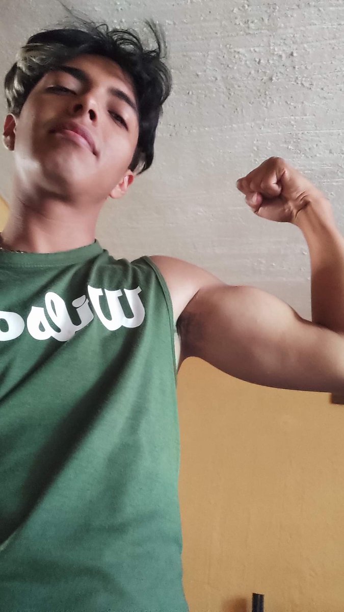 rafaelarmando2's tweet photo. un abrazo?

#twinks #followback #SiguemeYTeSigoDeVuelta #gayboy #fitness https://t.co/GwZZ22xV7z