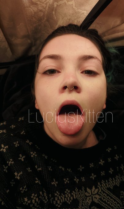 Don't I have a pretty mouth? https://t.co/t0EJoVstOr<a href="/tag/trans"class="tags"><span>#trans</span></a><a href="/tag/sexyelf"class="tags"><span>#sexyelf</span></a><a href="/tag/onlyfans"class="tags"><span>#onlyfans</span></a>