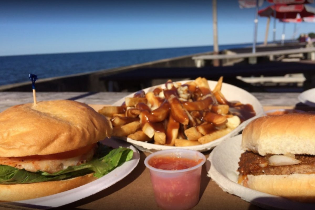 RudysDriveInNY's tweet photo. Let's see who's a real fan of ours! Who can name all the dishes in this picture? #RudysDriveIn #Rudys #OswegoEats #EatLocal https://t.co/EhtdhtfN1Q