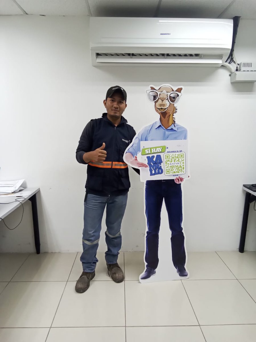 JordanArechua's tweet photo. Si gano un IPhone gracias a @katukpro podría aprovechar su excelente cámara para tomar  fotos de los equipos ONT y   me ayudaría en tener mayor seguridad en la información que llevo en el celular por sus sistema de seguridad muy avanzado que tiene el IPhone. #SiHayKamello https://t.co/b4wwZuROMe
