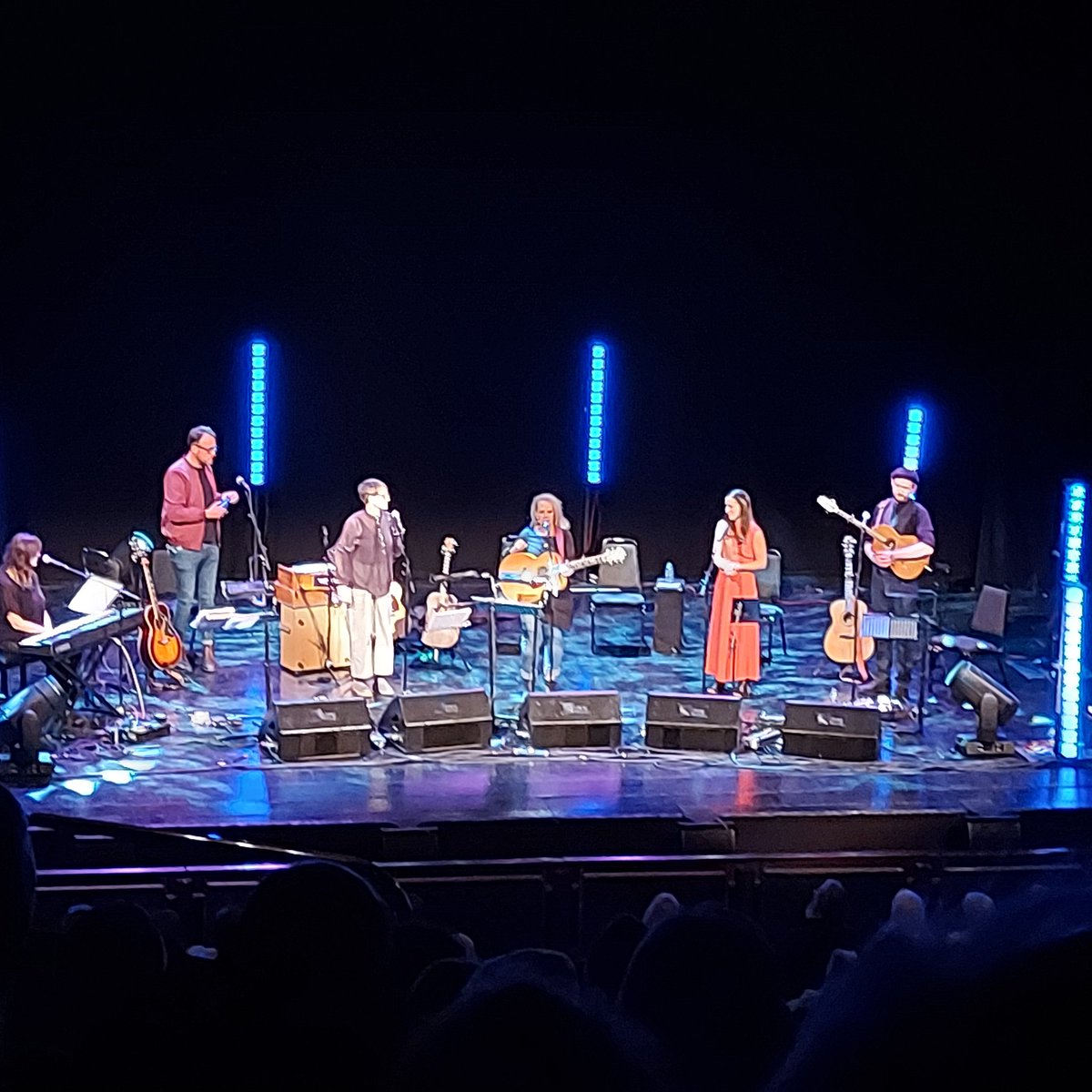 Flying visit to the homeland and <a href="/ccfest/">Celtic Connections</a> to see the concert of a lifetime... @M_CCarpenter <a href="/IAMKP/">Karine Polwart</a> <a href="/juliefowlis/">Julie Fowlis</a> &amp; friends