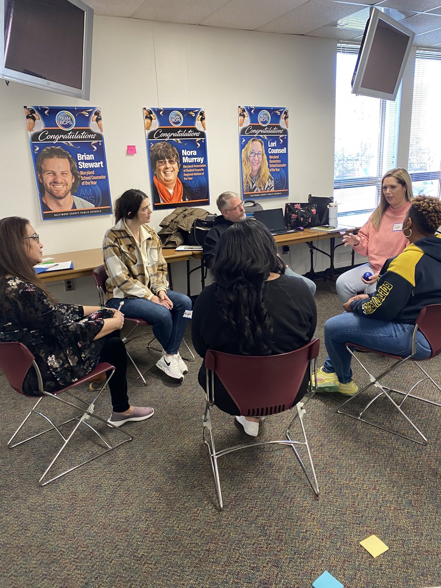 Lisa Selby tweet media