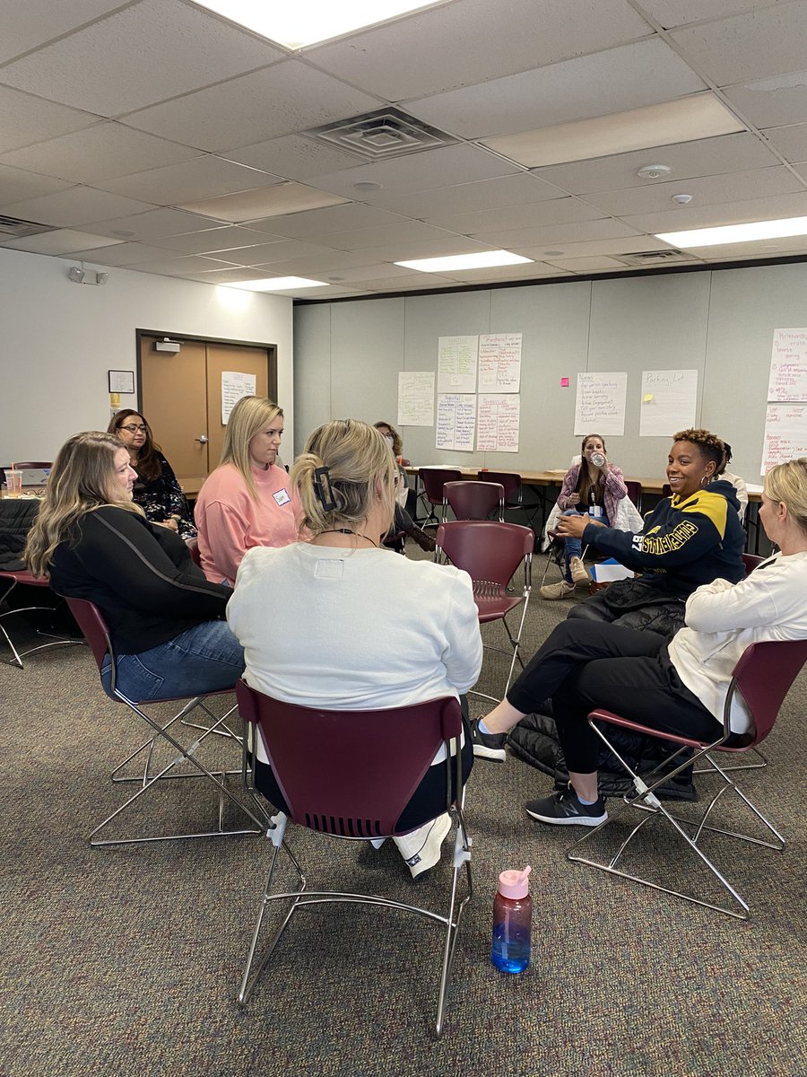 Lisa Selby tweet media