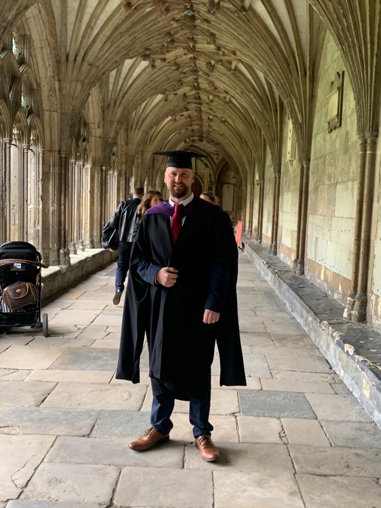 SeanM_ODP's tweet photo. Finally got to graduate for my MSc this afternoon! Great day followed by a Thai with the wife! 

#CCCUGraduation @CanterburyCCUni https://t.co/QVLergBn4U
