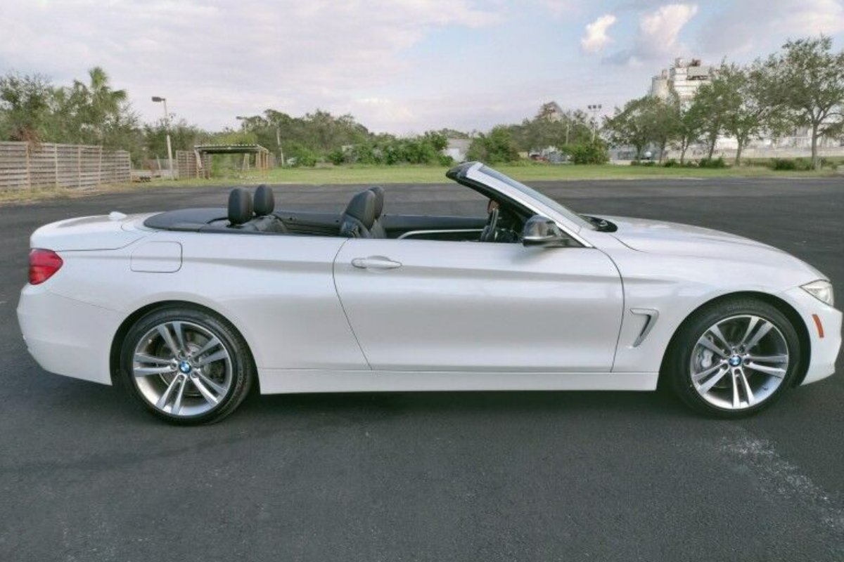 Looking for a sporty convertible or a sleek SUV? Swing by Gulf Coast Auto Brokers in Sarasota. We'll help you find the best fit for your lifestyle and budget.  #GulfCoastAutoBrokers #sarasota #FloridaCars #CarDealership #UsedCars #PreownedCars #financing