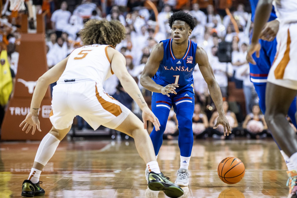 We've got a business trip tomorrow #RockChalk Nation 🔥 💼

Let's have some fun in the comment section 👇

First person to guess the correct final score...wins a NEW KU Basketball Jersey 🔵🔴

RT and Like 🤝

Good luck! Let's hear it ⬇️