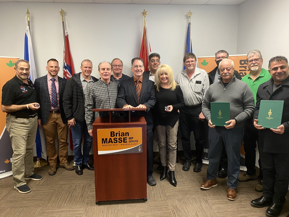 June Muir tweet media