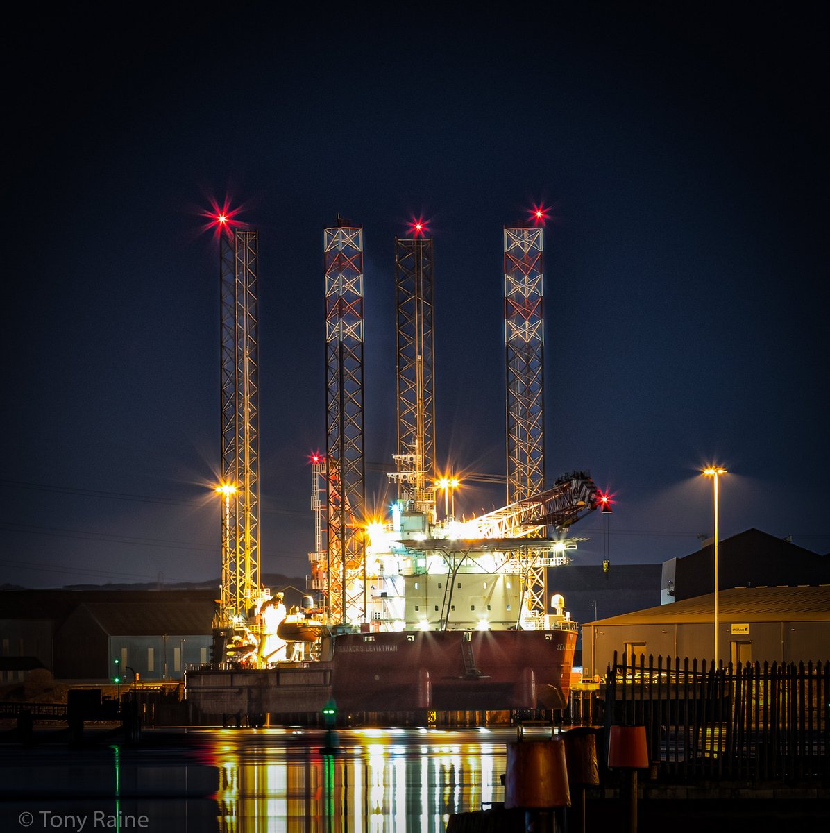 TonyRaine1's tweet photo. @Seajacks Leviathan moored up on the River Tees this evening, #seajacks #rivertees #windfarm https://t.co/4H09HG6qm0