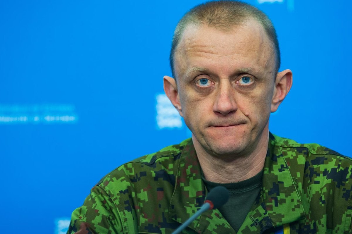 Точно,отставить смех.🤣🤣

Эстонская разведка (отставить смех!) выяснила, сколько еще будут продолжаться ракетные обстрелы 🇺🇦.
По словам главы ведомства Гросберга (он на фото, отставить смех!),в лучшем случае 🇺🇦 могут бомбить до 3 месяцев. В худшем — до 9.
t.me/ukraina_ru/129…
