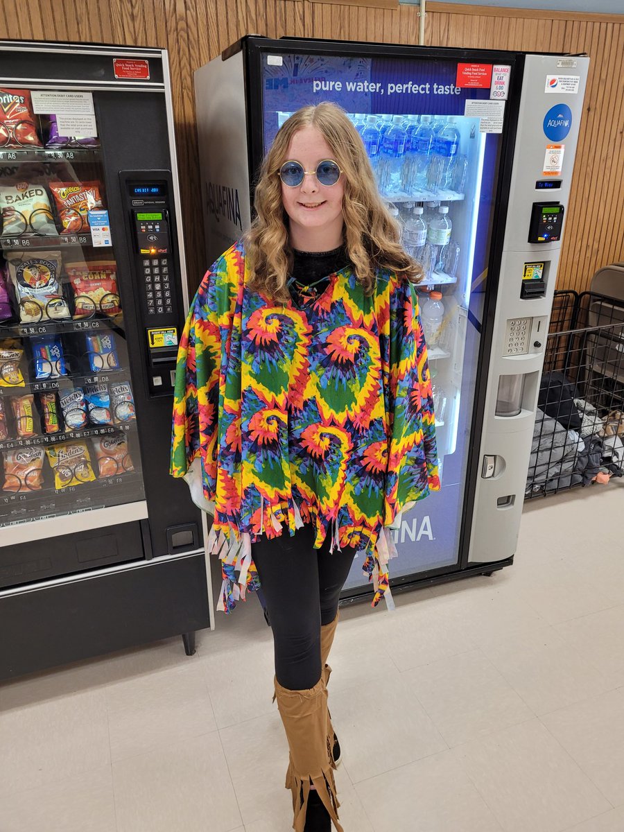 RVC_SSMS's tweet photo. We had another amazing Decades celebration today at SSMS. 1960s day was groovey and far out! #SSMScentennial https://t.co/9GU9jKndZ4