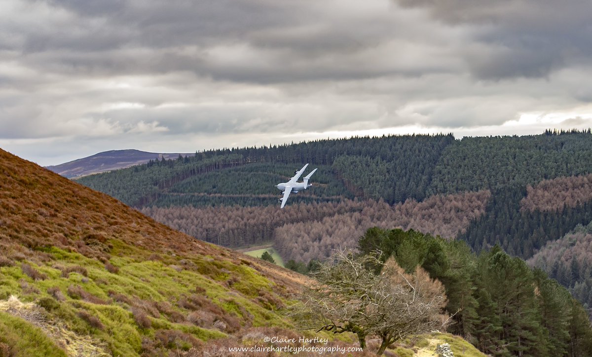 CHartleyPhotos's tweet photo. Tucked up in bed already. Absolutely exhausted but I’ll leave you with a wide angle shot of the #a400m from today https://t.co/xqp4nKiFHO