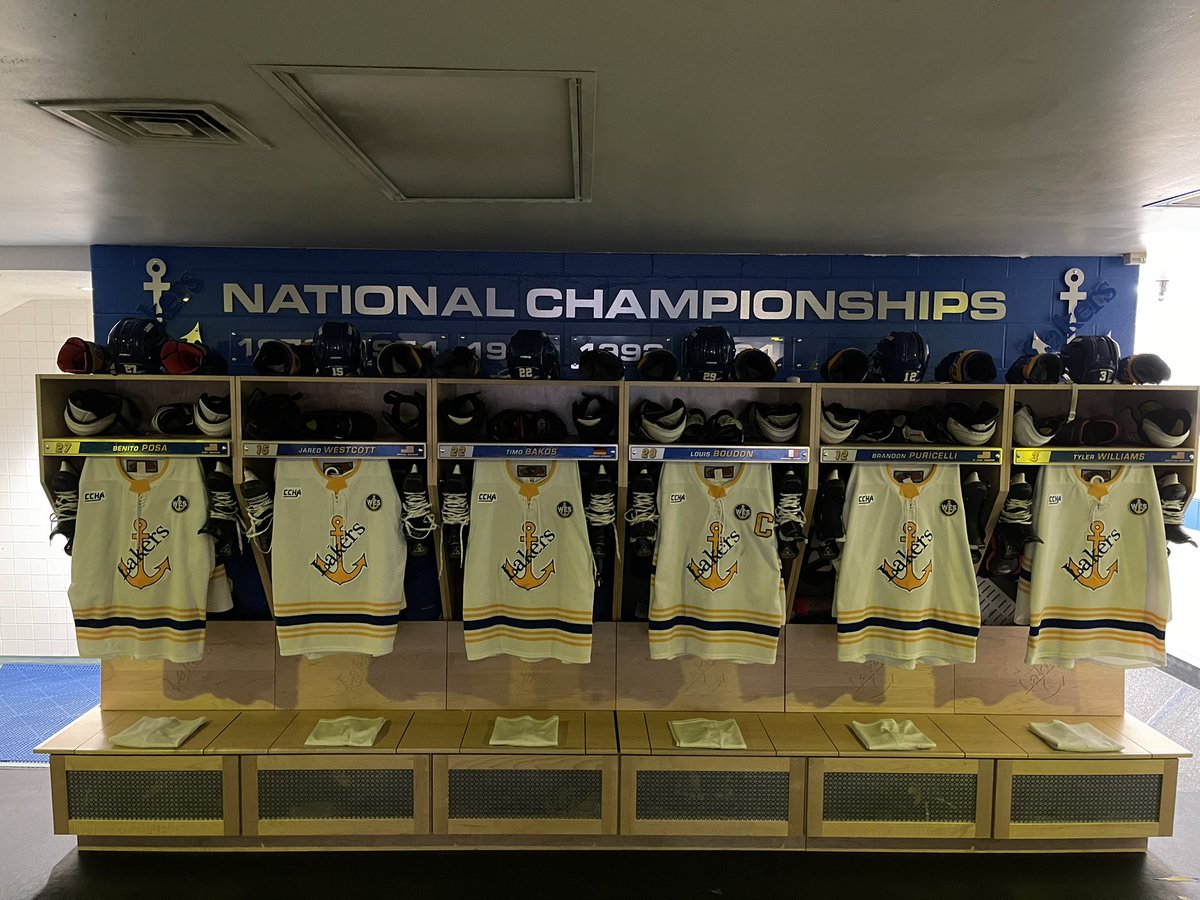 KinnearDanny's tweet photo. And we’re ready to roll in the Sault for a Friday night game vs. Bemidji State ⚓️⚪️ https://t.co/XXevzIhqGN
