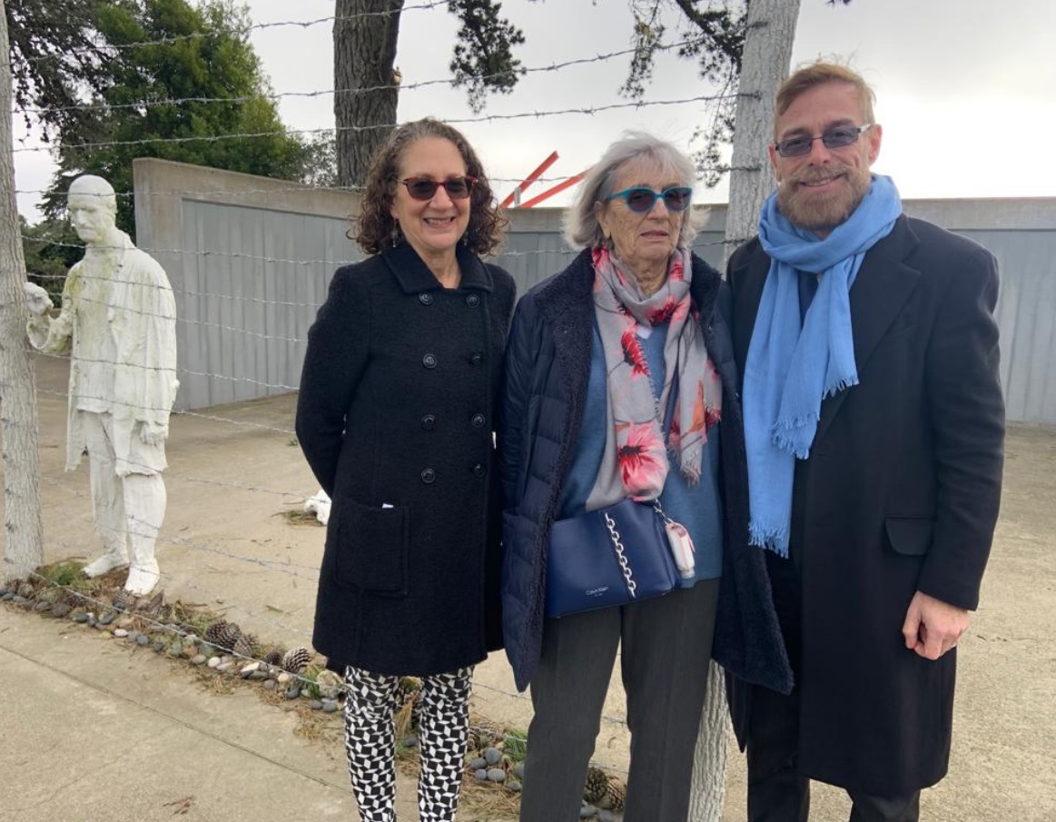 ItalyinSanFran's tweet photo. On the occasion of the #HolocaustMemorialDay2023  the Consulate General of Italy joined the ceremony of the Consular Corps in SF at the Holocaust Memorial Monument with Ms Andra Bucci, survivor of Auschwitz. #HMD2023 #NeverForget https://t.co/GcYmyuBaxw