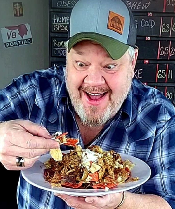 HAPPY HOUR!
Pulled Pork Queso Nachos - $8
#lostboysgarage #happyhour #getlost