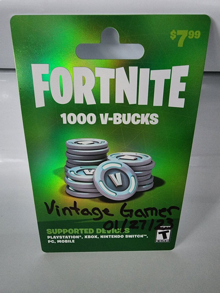 VintageGamer80's tweet photo. Are you short #vbucks and want the #KidLaroi bundle? Just Like and RT for your shot at 1000 #fortnite vbucks! First 100 people to enter so hurry before it's too late!! https://t.co/Y1Waq2QoEt