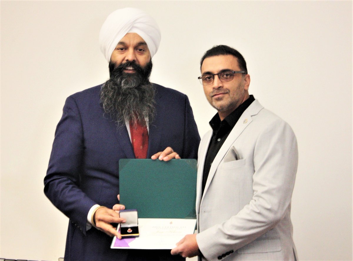 surreyps's tweet photo. We’re excited to announce that Sgt. @JagKhosa recently received the Queen’s Platinum Jubilee award for his outstanding work in gang prevention &amp; his work with youth in Surrey. We’re so proud of his accomplishments &amp; the important work that he continues to do for SPS. #SPSForward https://t.co/SrIbN77kiJ