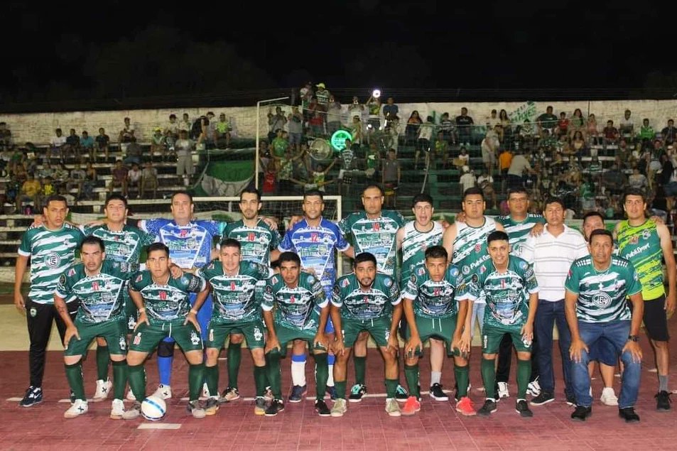 010Napoli's tweet photo. ¡VAMOS ALBIVERDE! ✔️✅.

Hoy se juega la 2da fecha de las Eliminatorias @fpfs_py rumbo al Nacional de Cordillera 2023 💥.

El #AlbiverdeTeeté enfrenta al siempre complicado #Cerrito a las 21 hs. en el Polideportivo Sub Oficial Clemente Cabrera ⚔️. https://t.co/geqwbKRbbq