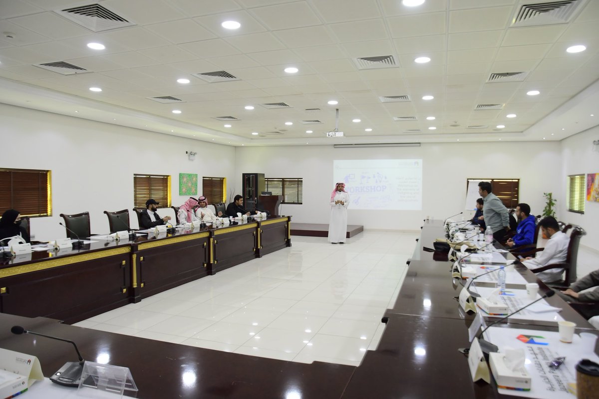 ASMEKSA's tweet photo. أقامت ASME KKU وبالشراكة مع @JPaintsKSA دورة مقدمة في الأوشا بمجموع ٣٠ ساعة تدريبية🤩.
تشكر إدارة الفريق @JPaintsKSA على جهودهم العظيمة في تدريب الطلاب والطالبات وفق المعايير العالمية 💫. https://t.co/Go9qGFwoHo